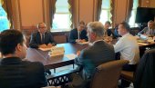 ПОЧЕЛА ДРУГА РУНДА РАЗГОВОРА У ВАШИНГТОНУ: Придружила се и Иванка Трамп ПОЧЕЛА ДРУГА РУНДА РАЗГОВОРА У ВАШИНГТОНУ: Придружила се и Иванка Трамп