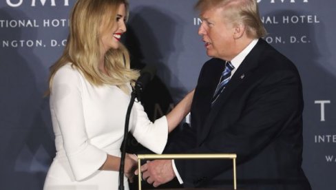 ТРАМПОВА ЋЕРКА ИСПИСАЛА ДЕЦУ ИЗ ШКОЛЕ: Управа и родитељи се жалили на њихово понашање, а ово је разлог ТРАМПОВА ЋЕРКА ИСПИСАЛА ДЕЦУ ИЗ ШКОЛЕ: Управа и родитељи се жалили на њихово понашање, а ово је разлог