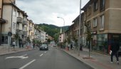 МАЈКА И СИН У ИСТОМ ДАНУ ПРЕМИНУЛИ ОД КОРОНЕ: Велика трагедија у Пљевљима! МАЈКА И СИН У ИСТОМ ДАНУ ПРЕМИНУЛИ ОД КОРОНЕ: Велика трагедија у Пљевљима!