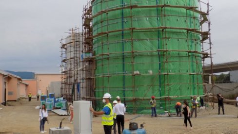 LESKOVAC PRVI U SRBIJI: Dobija sistem za upravljanje otpadnim vodama, postrojenja će se napajati energijom iz biogasa LESKOVAC PRVI U SRBIJI: Dobija sistem za upravljanje otpadnim vodama, postrojenja će se napajati energijom iz biogasa