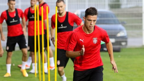 НАПУСТИО ЗВЕЗДУ, А ОНДА - НЕВЕРИЦА: Репрезентативац Србије од данас има нови клуб - нећете никад погодити где!