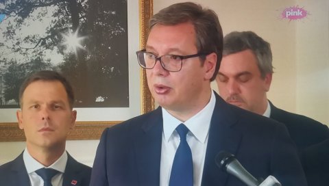 ВУЧИЋ НАКОН ПОТПИСИВАЊА СПОРАЗУМА У БЕЛОЈ КУЋИ: Хоти је 10 пута инсистирао да се врати тачка 10 - али ње више нема ВУЧИЋ НАКОН ПОТПИСИВАЊА СПОРАЗУМА У БЕЛОЈ КУЋИ: Хоти је 10 пута инсистирао да се врати тачка 10 - али ње више нема