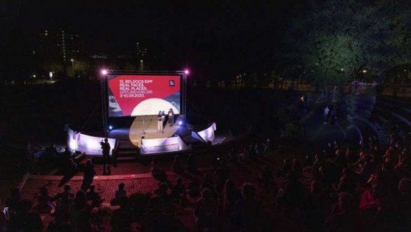 ЉУБАВНО ПИСМО РАДИО БЕОГРАДУ: Документарац „Говори да бих те видео“ отворио Белдокс ЉУБАВНО ПИСМО РАДИО БЕОГРАДУ: Документарац „Говори да бих те видео“ отворио Белдокс