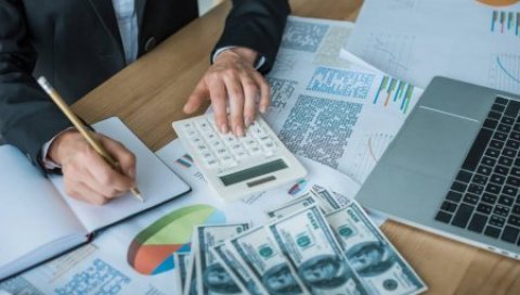 ПОМОЋ ВАШИНГТОНА И СИГНАЛ УЛАГАЧИМА: Учешћем својих агенција, САД гарантују подршку нормализацији економских односа ПОМОЋ ВАШИНГТОНА И СИГНАЛ УЛАГАЧИМА: Учешћем својих агенција, САД гарантују подршку нормализацији економских односа