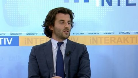 ПРОФЕСОР ИЗ ПАРИЗА НАЗВАО ДЕЛЕГАЦИЈУ ИЗ ПРИШТИНЕ ИДИОТИМА: Шкрабајте шта хоћете Србија је однела прву победу за 20 година ПРОФЕСОР ИЗ ПАРИЗА НАЗВАО ДЕЛЕГАЦИЈУ ИЗ ПРИШТИНЕ ИДИОТИМА: Шкрабајте шта хоћете Србија је однела прву победу за 20 година