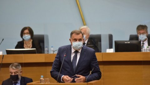 БУРНО У НАРОДНОЈ СКУПШТИНИ РС: Вето српског члана председништва пред посланицима (ФОТО) БУРНО У НАРОДНОЈ СКУПШТИНИ РС: Вето српског члана председништва пред посланицима (ФОТО)