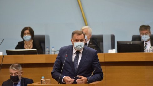 BURNO U NARODNOJ SKUPŠTINI RS: Veto srpskog člana predsedništva pred poslanicima (FOTO) BURNO U NARODNOJ SKUPŠTINI RS: Veto srpskog člana predsedništva pred poslanicima (FOTO)