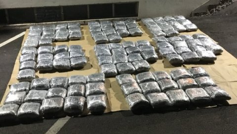 ПРОНАШЛИ ПРЕКО 120 КИЛОГРАМА ДРОГЕ! Ухапшена двојица Никшићана ПРОНАШЛИ ПРЕКО 120 КИЛОГРАМА ДРОГЕ! Ухапшена двојица Никшићана