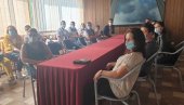 ПОМОЋ ОД 2,7 МИЛИОНА ДИНАРА: Стока, пластеници и машине за пољопривреднике у Пријепољу ПОМОЋ ОД 2,7 МИЛИОНА ДИНАРА: Стока, пластеници и машине за пољопривреднике у Пријепољу