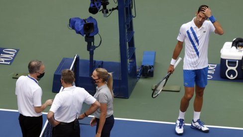 DA LI JE NOVAK ZASLUŽIO DISKVALIFIKACIJU: Pravila su jasna, ali nisu za sve ista DA LI JE NOVAK ZASLUŽIO DISKVALIFIKACIJU: Pravila su jasna, ali nisu za sve ista