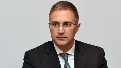 STEFANOVIĆ: Đilasove bajke i juriš na fotelju STEFANOVIĆ: Đilasove bajke i juriš na fotelju