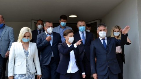BRNABIĆ U VRANJU: Projekat subvencionisanje stanogradnje više nego uspešan BRNABIĆ U VRANJU: Projekat subvencionisanje stanogradnje više nego uspešan
