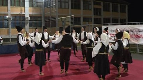 МЕЂУНАРОДНИ ФЕСТИВАЛ ФОЛКЛОРА: Најбоља кореографија Удружења за неговање традиционалне културе из Баточине МЕЂУНАРОДНИ ФЕСТИВАЛ ФОЛКЛОРА: Најбоља кореографија Удружења за неговање традиционалне културе из Баточине