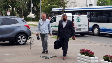 НАЛАЗИ ОДЛОЖИЛИ РОЧИШТЕ: Суђење бањалучким прљавим инспекторима НАЛАЗИ ОДЛОЖИЛИ РОЧИШТЕ: Суђење бањалучким прљавим инспекторима