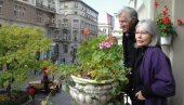 ОВО ЈЕ УНУКА ЉУБИШЕ САМАРЏИЋА: Миљеница славног глумца израсла у праву лепотицу, а ево због чега се љутила на деду (ФОТО)
