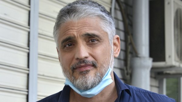 ПОЛИЦИЈА ЋЕ ПРИВЕСТИ ЧЕДУ: Јовановић избегава позив тужилаштва ПОЛИЦИЈА ЋЕ ПРИВЕСТИ ЧЕДУ: Јовановић избегава позив тужилаштва