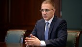 СТЕФАНОВИЋ ОДГОВОРИО НА НАПАДЕ: Полиција данас ефикаснија него у време Тадића и Ђиласа СТЕФАНОВИЋ ОДГОВОРИО НА НАПАДЕ: Полиција данас ефикаснија него у време Тадића и Ђиласа