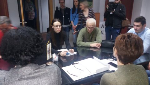ШАБАЧКИ ГИК ПРОГЛАСИО РЕЗУЛТАТЕ ИЗБОРА: СНС има апсолутну већину ШАБАЧКИ ГИК ПРОГЛАСИО РЕЗУЛТАТЕ ИЗБОРА: СНС има апсолутну већину