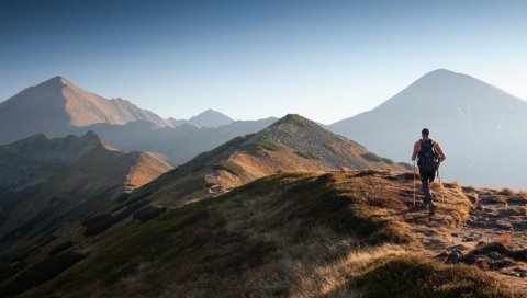 ПЛАНИНАРСКА АКЦИЈА У ЋУПРИЈИ: Шетњом у групама обележавају Дан пешачења ПЛАНИНАРСКА АКЦИЈА У ЋУПРИЈИ: Шетњом у групама обележавају Дан пешачења