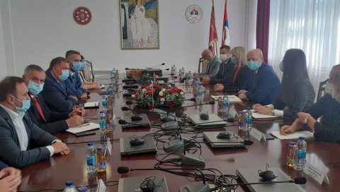 НОВА ЗГРАДА РЕКТОРАТА: Обезбеђено 12 милиона КМ НОВА ЗГРАДА РЕКТОРАТА: Обезбеђено 12 милиона КМ