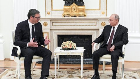 ПУТИН ПРЕНЕО ВУЧИЋУ: Русија је за уравнотежено решење за КиМ, само уз одобрење СБ УН ПУТИН ПРЕНЕО ВУЧИЋУ: Русија је за уравнотежено решење за КиМ, само уз одобрење СБ УН