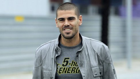 POVRATAK NA MESTO USPEHA: Viktor Valdes ponovo u Barseloni? POVRATAK NA MESTO USPEHA: Viktor Valdes ponovo u Barseloni?