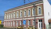 ПРЕПОЛОВЉЕН БРОЈ ЂАКА: У Дому ученика средњих школа у Зрењанину 148 средњошколаца ПРЕПОЛОВЉЕН БРОЈ ЂАКА: У Дому ученика средњих школа у Зрењанину 148 средњошколаца