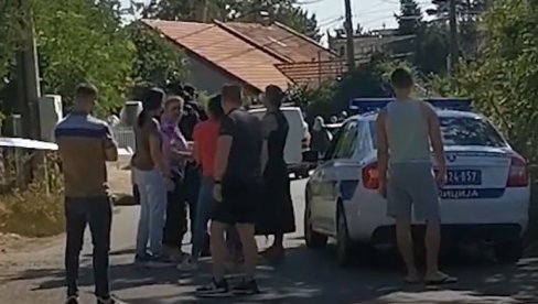ДЕТАЉИ ХАПШЕЊА ОСУМЊИЧЕНИХ ЗА САЧЕКУШУ У КАЛУЂЕРИЦИ: Огласио се МУП, хладнокрво пуцали у главу жртви ДЕТАЉИ ХАПШЕЊА ОСУМЊИЧЕНИХ ЗА САЧЕКУШУ У КАЛУЂЕРИЦИ: Огласио се МУП, хладнокрво пуцали у главу жртви