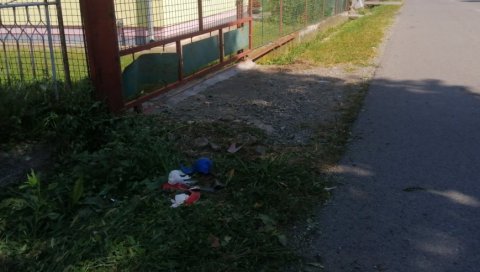 СЛИКЕ СА МЕСТА ПОГИБИЈЕ: Откривен идентитет тинејџера страдалих на мотору - Детаљи трагедије код Врњачке Бање (ФОТО) СЛИКЕ СА МЕСТА ПОГИБИЈЕ: Откривен идентитет тинејџера страдалих на мотору - Детаљи трагедије код Врњачке Бање (ФОТО)