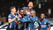 POČELA JE PREMIJER LIGA: Arsenal pregazio Fulam u derbiju Londona (VIDEO) POČELA JE PREMIJER LIGA: Arsenal pregazio Fulam u derbiju Londona (VIDEO)