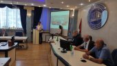 ГАРДА ВОЈСКЕ СРБИЈЕ ПЛАКЕТОМ ОВЕНЧАНА: Видовданска лоза Српске краљевске академије у Крагујевцу (ФОТО)