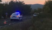 OVDE JE POGINULA DEVOJČICA (4): Prve fotografije sa mesta tragedije kod Aleksinca (FOTO) OVDE JE POGINULA DEVOJČICA (4): Prve fotografije sa mesta tragedije kod Aleksinca (FOTO)