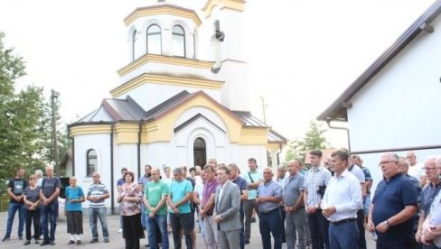 ЈУНАЦИМА ПУНА ПАЖЊА: Сећање на одбрану села Мезграја ЈУНАЦИМА ПУНА ПАЖЊА: Сећање на одбрану села Мезграја