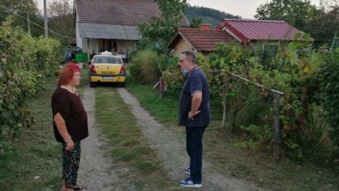 TUGA I BOL PARAJU SRCE: Reporteri „Novosti“ u porodičnoj kući devojčice nastradale u udesu kod Aleksinca TUGA I BOL PARAJU SRCE: Reporteri „Novosti“ u porodičnoj kući devojčice nastradale u udesu kod Aleksinca