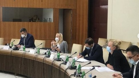 У ТОКУ СЕДНИЦА Социо-економског савета о висини минималца у 2021. години У ТОКУ СЕДНИЦА Социо-економског савета о висини минималца у 2021. години