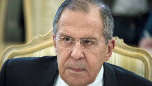 LAVROV U INDONEZIJI: Ministar inostranih poslova Rusije dočekan uz muziku, ples i pesmu (VIDEO)