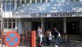 VRANJE MISLI NA IZDATKE OKO ŠKOLARACA: I ove godine novčana pomoć roditeljima prvaka VRANJE MISLI NA IZDATKE OKO ŠKOLARACA: I ove godine novčana pomoć roditeljima prvaka