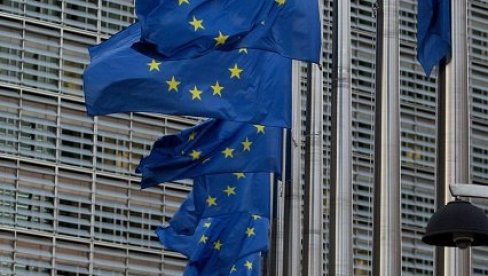 СНАЖНА И САМОСТАЛНА РУСИЈА НИКОМЕ НЕ ТРЕБА: Европска унија има двостуке стандарде СНАЖНА И САМОСТАЛНА РУСИЈА НИКОМЕ НЕ ТРЕБА: Европска унија има двостуке стандарде