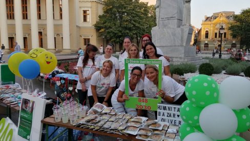 ХУМАНИТАРНИ ВАШАР ЗА БОЛЕСНОГ ДЕЧАКА ИЗ БАЈМОКА: Суботичани за Оливера прикупили 310 хиљада динара ХУМАНИТАРНИ ВАШАР ЗА БОЛЕСНОГ ДЕЧАКА ИЗ БАЈМОКА: Суботичани за Оливера прикупили 310 хиљада динара