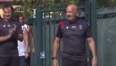 EMOTIVNI DOČEK ZA MIHAJLOVIĆA: Navijači Bolonje pozdravili srpskog trenera (VIDEO) EMOTIVNI DOČEK ZA MIHAJLOVIĆA: Navijači Bolonje pozdravili srpskog trenera (VIDEO)