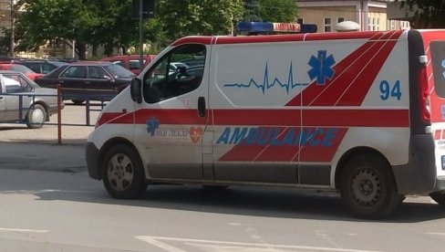 SUDAR AUTOMOBILA I HITNE U BEOGRADU: Povređeni doktorka, medicinska sestra i vozači SUDAR AUTOMOBILA I HITNE U BEOGRADU: Povređeni doktorka, medicinska sestra i vozači