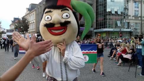 BELOSVETSKI SAJAM HUMORA I SATIRE: Čivijada u izmenjenom formatu BELOSVETSKI SAJAM HUMORA I SATIRE: Čivijada u izmenjenom formatu