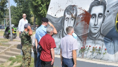 КУКАВИЧКИ ЧИН ВАНДАЛА: Оскрнављени мурал посвећен херојима са Кошара узбуркао страсти у Краљеву КУКАВИЧКИ ЧИН ВАНДАЛА: Оскрнављени мурал посвећен херојима са Кошара узбуркао страсти у Краљеву