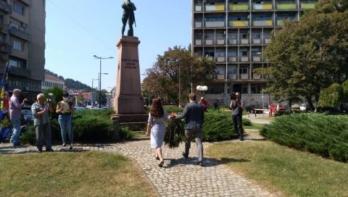 ОБЕЛЕЖЕНА ГОДИШЊИЦА ПРОБОЈА СОЛУНСКОГ ФРОНТА: Лесковчани положили венце ОБЕЛЕЖЕНА ГОДИШЊИЦА ПРОБОЈА СОЛУНСКОГ ФРОНТА: Лесковчани положили венце
