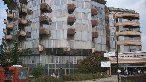 POVOLJNA SITUACIJA U SOMBORSKOJ OPŠTOJ BOLNICI: Na lečenju dva pacijenta obolela od korone POVOLJNA SITUACIJA U SOMBORSKOJ OPŠTOJ BOLNICI: Na lečenju dva pacijenta obolela od korone