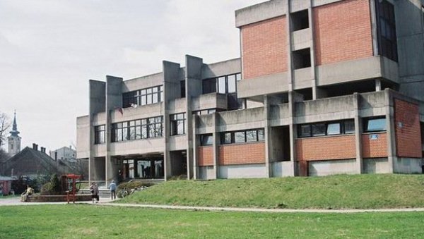 ВРЕЂАО МЕ ЈЕ И МАЛТРЕТИРАО, ЖЕНА И ЋЕРКА СУ ГА ОСТАВИЛЕ ЗБОГ ПИЈАНСТВА: Син преминуо после батина, отац осуђен на 18 месеци затвора ВРЕЂАО МЕ ЈЕ И МАЛТРЕТИРАО, ЖЕНА И ЋЕРКА СУ ГА ОСТАВИЛЕ ЗБОГ ПИЈАНСТВА: Син преминуо после батина, отац осуђен на 18 месеци затвора