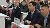 ZLATNI GLAS PREDSEDNIKA GIK-A: U Šapcu se nastavlja maratonski izborni proces ZLATNI GLAS PREDSEDNIKA GIK-A: U Šapcu se nastavlja maratonski izborni proces