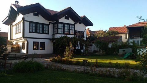 КУЛТУРНА БАШТИНА У ПИРОТУ: Тематска изложба фотографија (Не)брига о културном наслеђу КУЛТУРНА БАШТИНА У ПИРОТУ: Тематска изложба фотографија (Не)брига о културном наслеђу