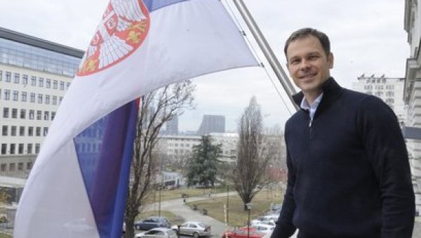 ОДЛИЧНЕ ВЕСТИ! Министар Мали објавио - До петка ће три милиона грађана Србије добити помоћ од 30 евра ОДЛИЧНЕ ВЕСТИ! Министар Мали објавио - До петка ће три милиона грађана Србије добити помоћ од 30 евра