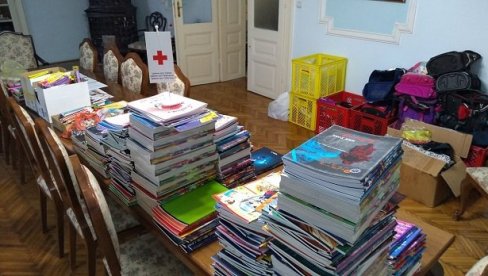 ДА СВИ СПРЕМНО КРЕНУ У ШКОЛУ: Суботичани прикупили прибор за најсиромашније ђаке ДА СВИ СПРЕМНО КРЕНУ У ШКОЛУ: Суботичани прикупили прибор за најсиромашније ђаке